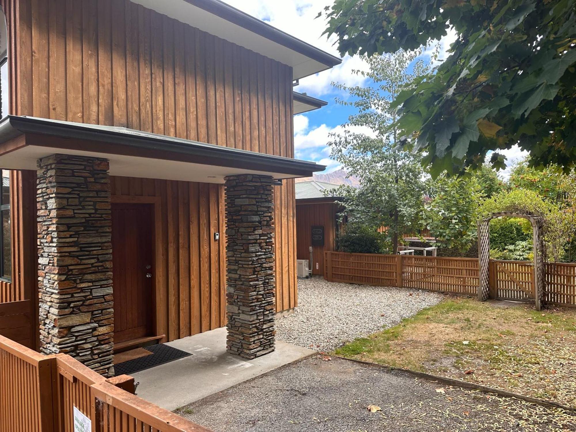 Wanaka Springs Lodge Dış mekan fotoğraf